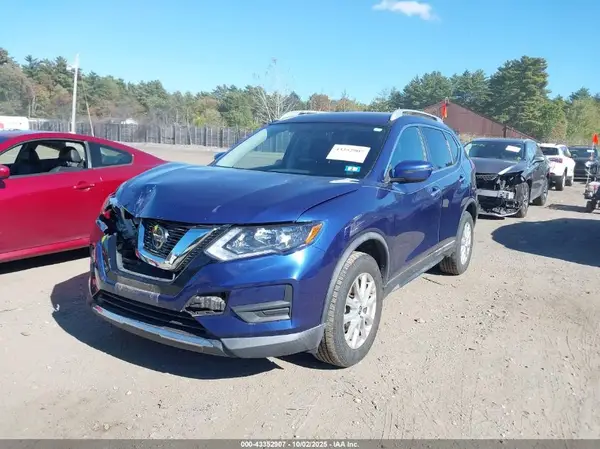 KNMAT2MV2JP594449 2018 NISSAN ROGUE - Image 2
