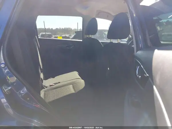 KNMAT2MV2JP594449 2018 NISSAN ROGUE - Image 8