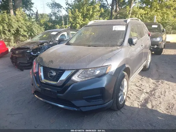 KNMAT2MV2JP595018 2018 NISSAN ROGUE - Image 2