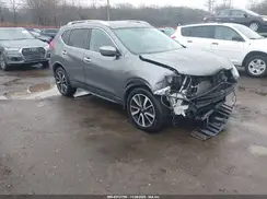 KNMAT2MV2JP597447 2018 NISSAN ROGUE