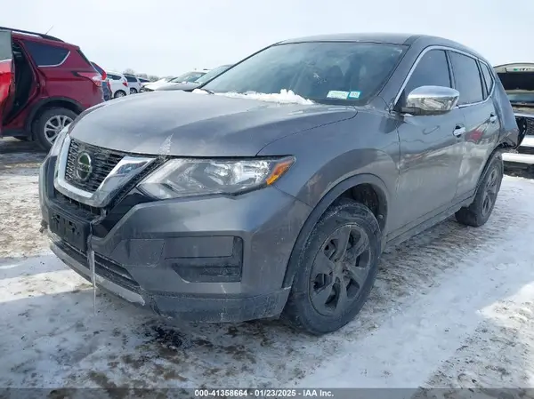 KNMAT2MV2JP598596 2018 NISSAN ROGUE - Image 2