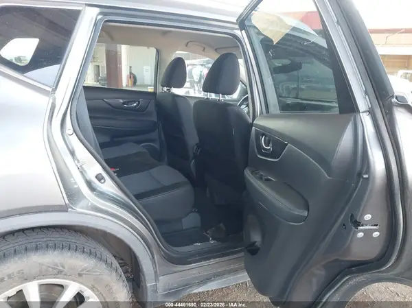 KNMAT2MV2JP598971 2018 NISSAN ROGUE - Image 8