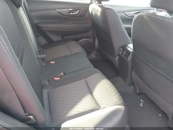 KNMAT2MV2JP601125 2018 NISSAN ROGUE - Image 8