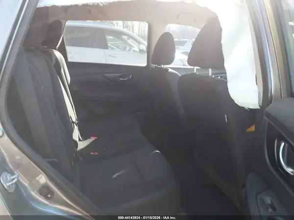 KNMAT2MV2JP601870 2018 NISSAN ROGUE - Image 8