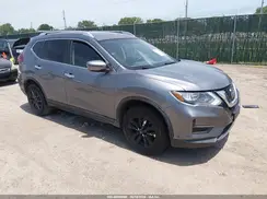 KNMAT2MV2JP602095 2018 NISSAN ROGUE