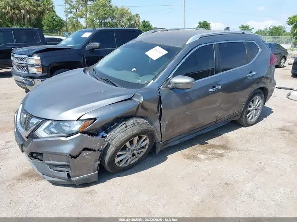 KNMAT2MV2JP602226 2018 NISSAN ROGUE - Image 2