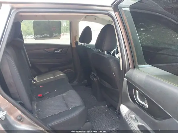 KNMAT2MV2JP602615 2018 NISSAN ROGUE - Image 8