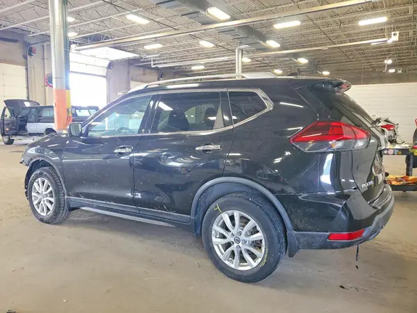KNMAT2MV2JP603473 2018 NISSAN ROGUE - Image 2