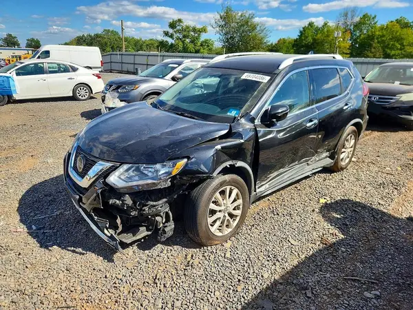 KNMAT2MV2JP607281 2018 NISSAN ROGUE - Image 1