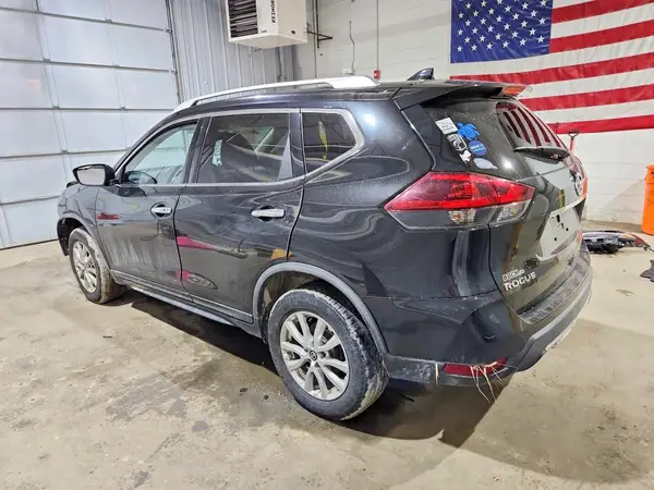 KNMAT2MV2JP611394 2018 NISSAN ROGUE - Image 2