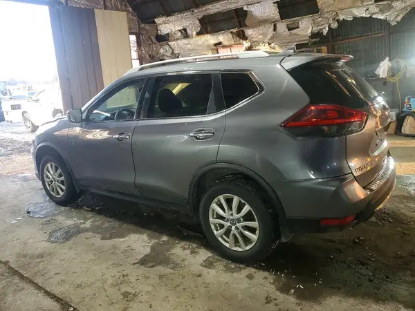 KNMAT2MV2JP614697 2018 NISSAN ROGUE - Image 2