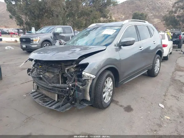 KNMAT2MV2KP505948 2019 NISSAN ROGUE - Image 2