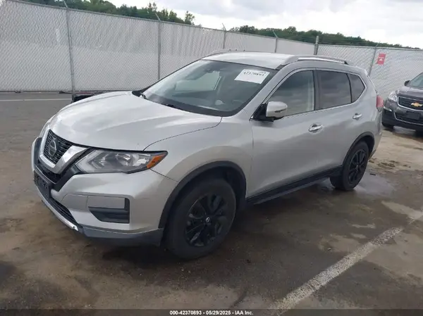 KNMAT2MV2KP516092 2019 NISSAN ROGUE - Image 2