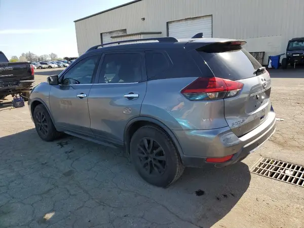 KNMAT2MV2KP519798 2019 NISSAN ROGUE - Image 2