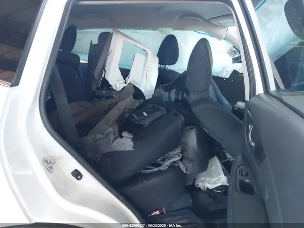 KNMAT2MV2KP522989 2019 NISSAN ROGUE - Image 8
