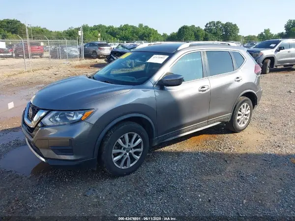 KNMAT2MV2KP526184 2019 NISSAN ROGUE - Image 2