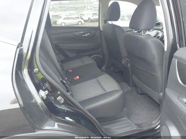 KNMAT2MV2KP534849 2019 NISSAN ROGUE - Image 8