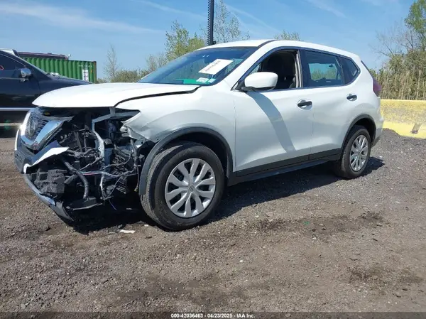 KNMAT2MV2KP538352 2019 NISSAN ROGUE - Image 2