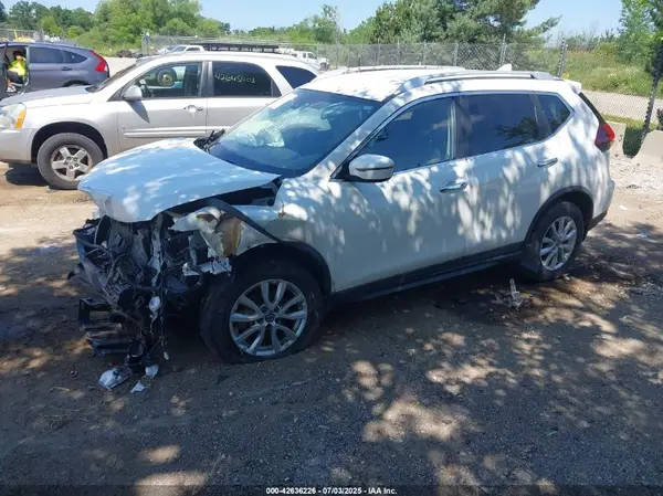 KNMAT2MV2LP517759 2020 NISSAN ROGUE - Image 2