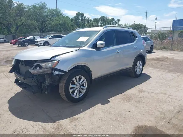 KNMAT2MV3GP610070 2016 NISSAN ROGUE - Image 2