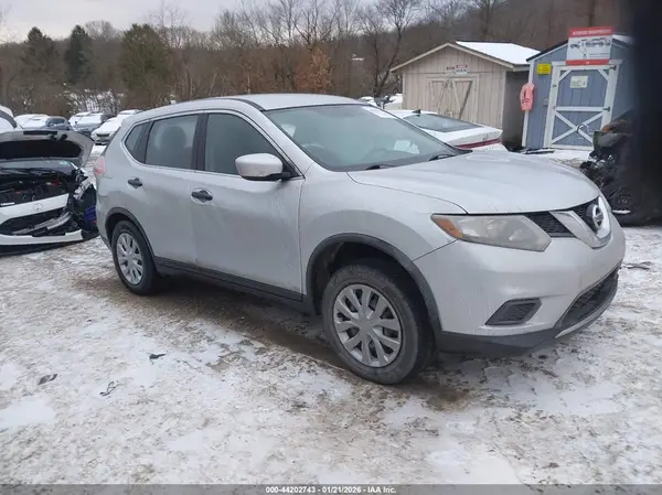 KNMAT2MV3GP623515 2016 NISSAN ROGUE - Image 1