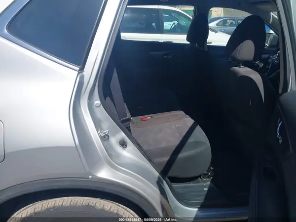 KNMAT2MV3GP623871 2016 NISSAN ROGUE - Image 8