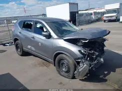 KNMAT2MV3GP642646 2016 NISSAN ROGUE