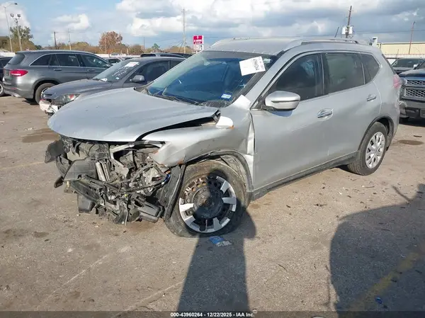 KNMAT2MV3GP655378 2016 NISSAN ROGUE - Image 2