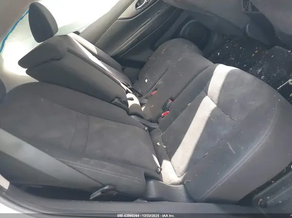 KNMAT2MV3GP655378 2016 NISSAN ROGUE - Image 8