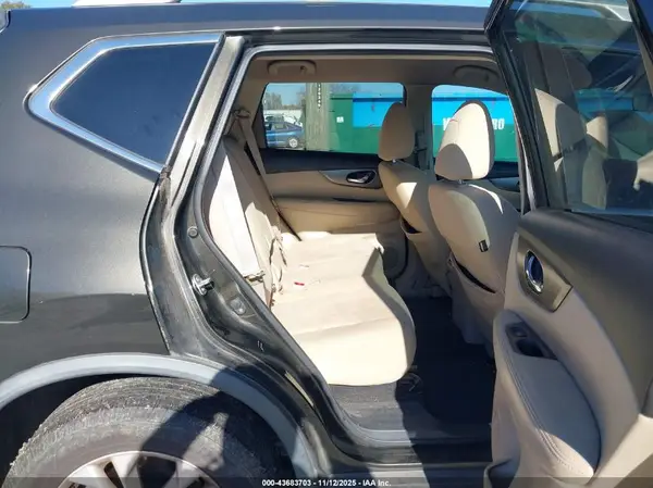 KNMAT2MV3GP664307 2016 NISSAN ROGUE - Image 8