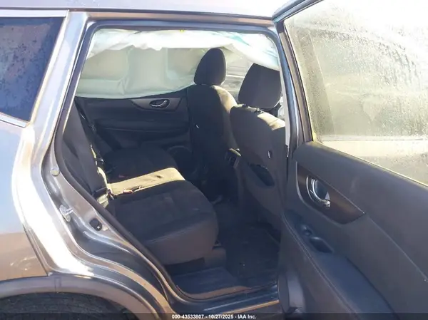 KNMAT2MV3GP697727 2016 NISSAN ROGUE - Image 8