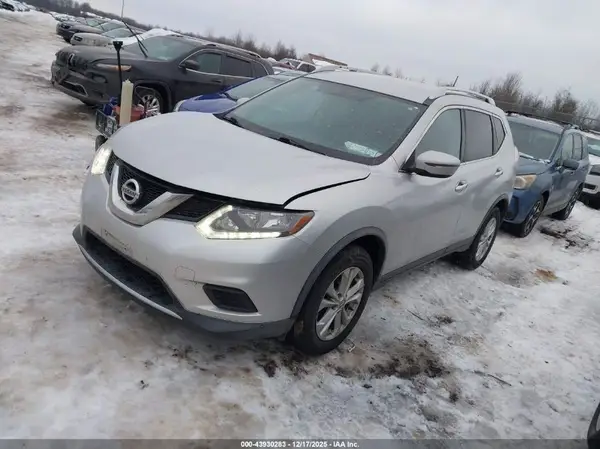 KNMAT2MV3GP705809 2016 NISSAN ROGUE - Image 2