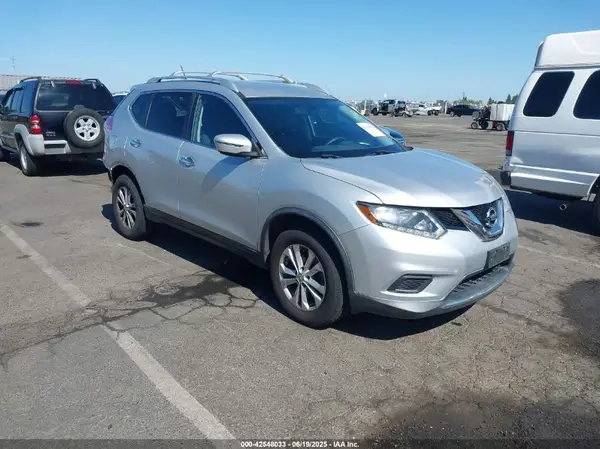 KNMAT2MV3GP706751 2016 NISSAN ROGUE - Image 1