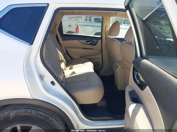 KNMAT2MV3GP729558 2016 NISSAN ROGUE - Image 8