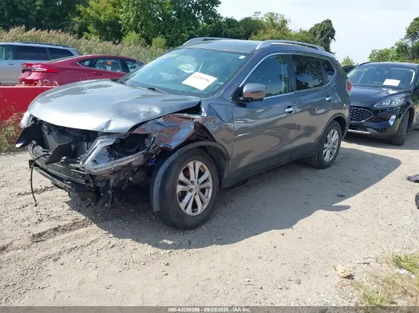 KNMAT2MV3GP732623 2016 NISSAN ROGUE - Image 2
