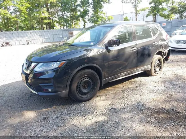 KNMAT2MV3HP500167 2017 NISSAN ROGUE - Image 2