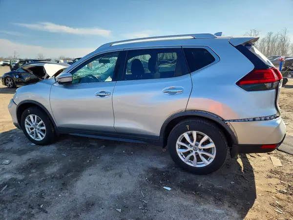 KNMAT2MV3HP504378 2017 NISSAN ROGUE - Image 2