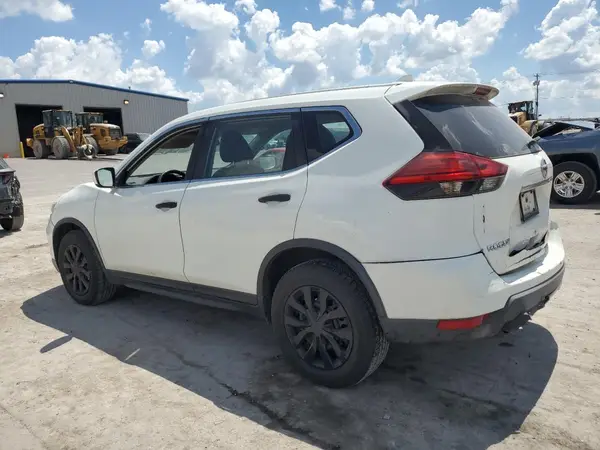 KNMAT2MV3HP509502 2017 NISSAN ROGUE - Image 2