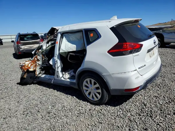 KNMAT2MV3HP514702 2017 NISSAN ROGUE - Image 2