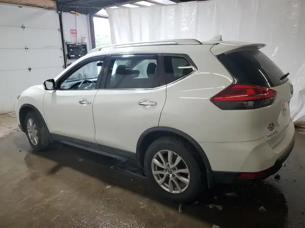 KNMAT2MV3HP515879 2017 NISSAN ROGUE - Image 2