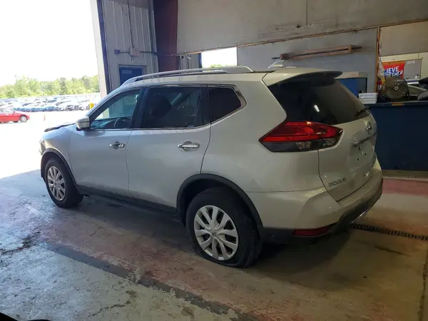 KNMAT2MV3HP517647 2017 NISSAN ROGUE - Image 2