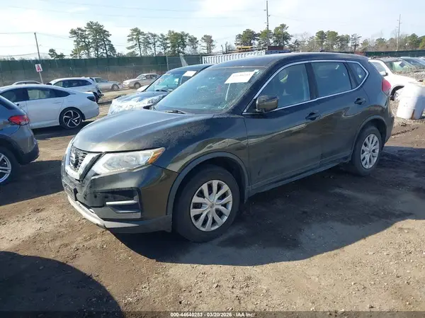 KNMAT2MV3HP520385 2017 NISSAN ROGUE - Image 2