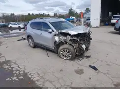KNMAT2MV3HP525697 2017 NISSAN ROGUE