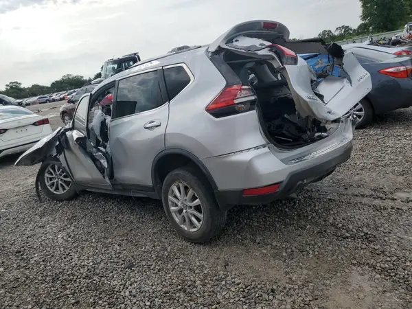 KNMAT2MV3HP525943 2017 NISSAN ROGUE - Image 2
