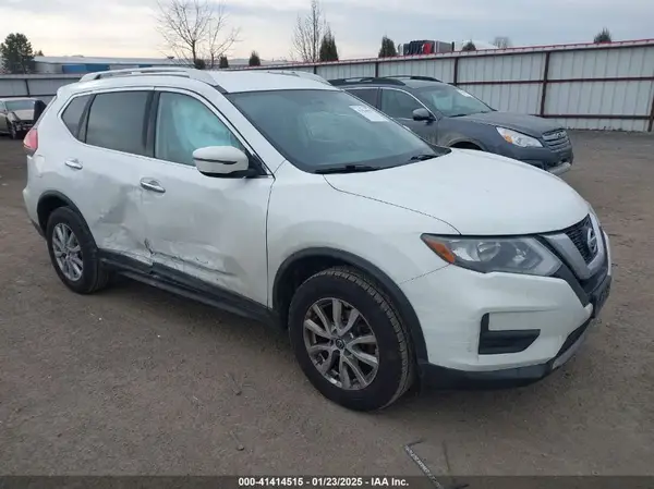 KNMAT2MV3HP535307 2017 NISSAN ROGUE - Image 1