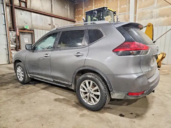 KNMAT2MV3HP535839 2017 NISSAN ROGUE - Image 2