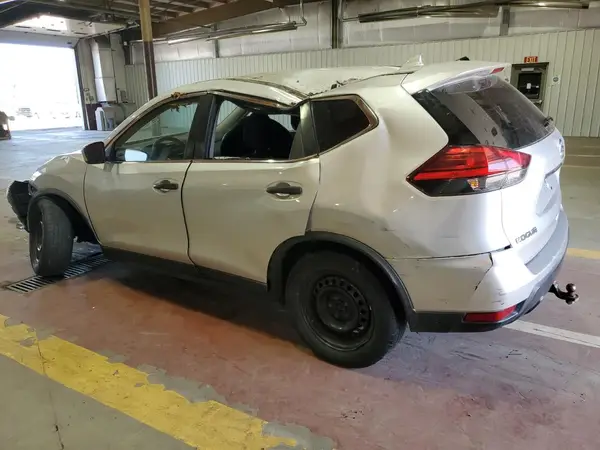 KNMAT2MV3HP540751 2017 NISSAN ROGUE - Image 2
