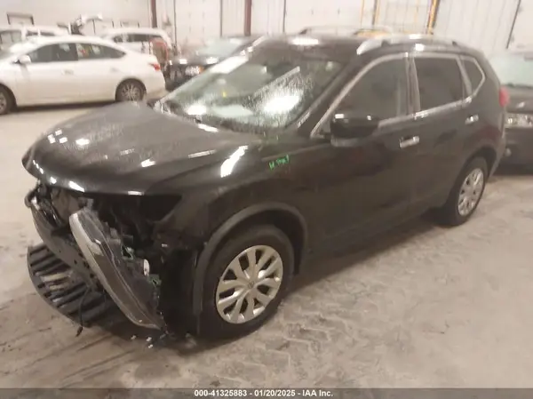 KNMAT2MV3HP543293 2017 NISSAN ROGUE - Image 2