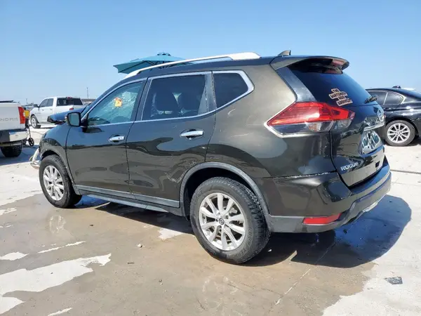 KNMAT2MV3HP544413 2017 NISSAN ROGUE - Image 2