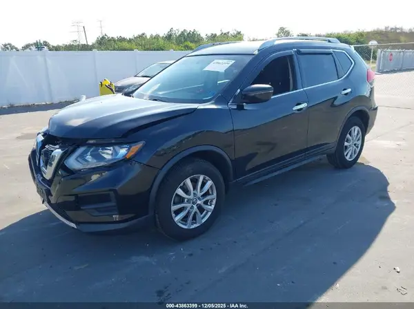 KNMAT2MV3HP544606 2017 NISSAN ROGUE - Image 2